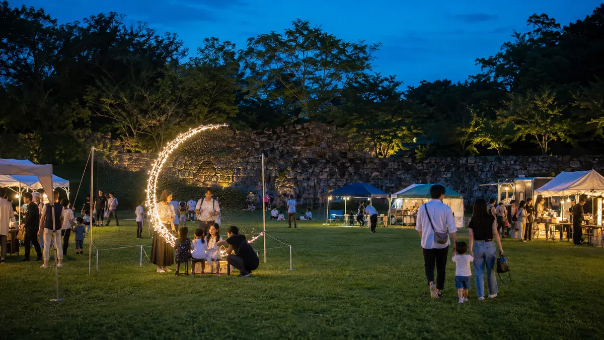星空マルシェ舞鶴公園三ノ丸広場2026｜8月22日の出店・アクセス・駐車場